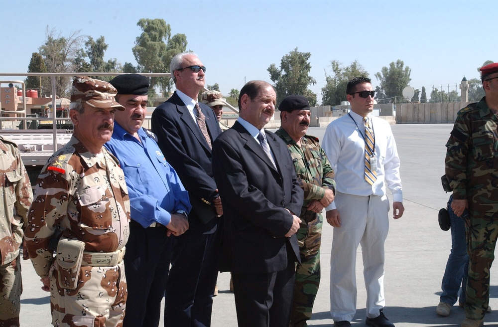 Iraq's Prime Minister Visits Mosul Iraq's Prime Minister Visits Mosul