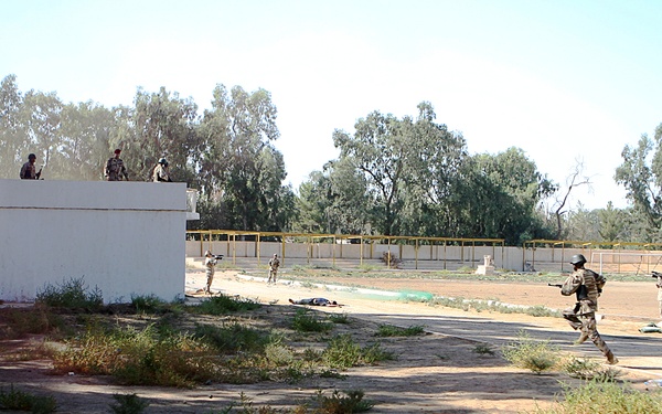 Iraqi Army Takes Big Step Toward Independent Operations