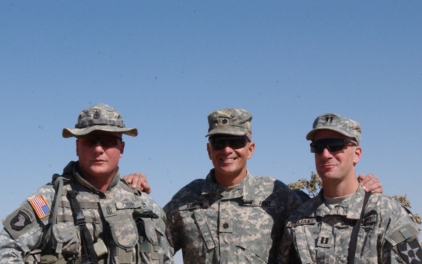 Deputy Brigade Comander Visits With 3rd Stryker Brigade Troops