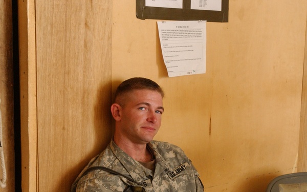 Deputy Brigade Comander Visits With 3rd Stryker Brigade Troops