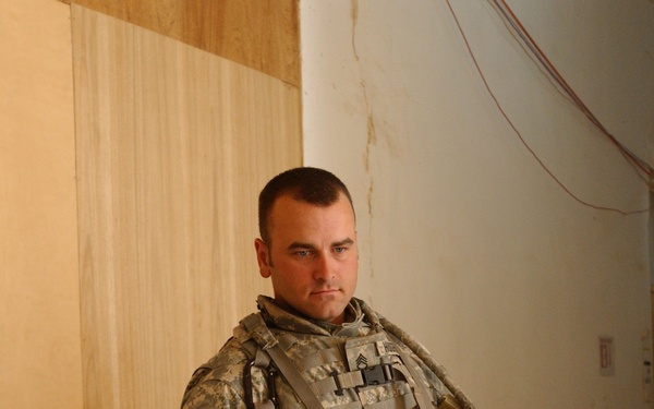 Deputy Brigade Comander Visits With 3rd Stryker Brigade Troops