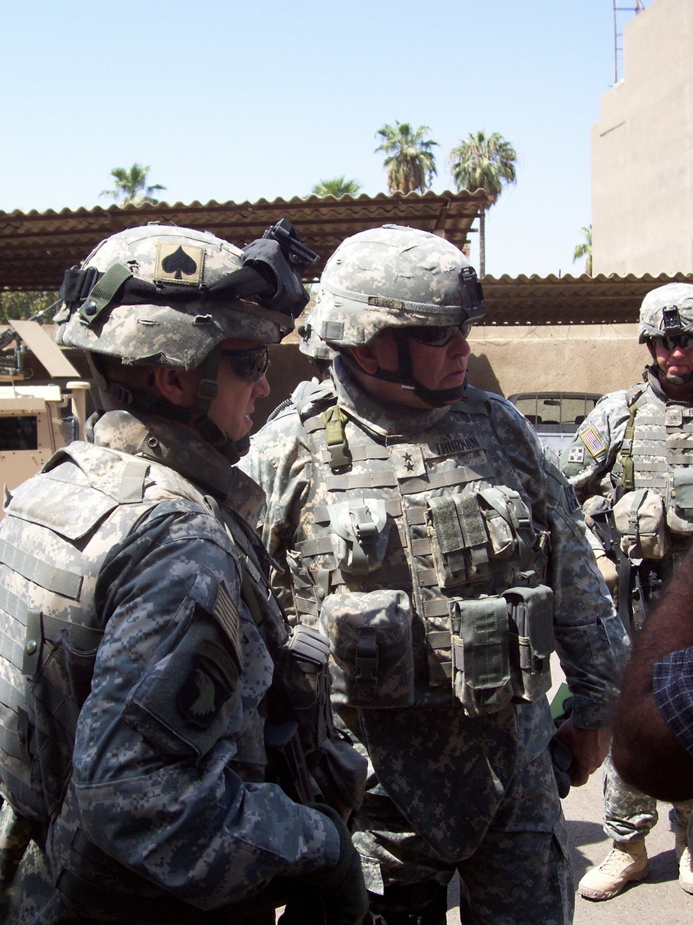 MNC-I, MND-B commanders visit Adhamiyah