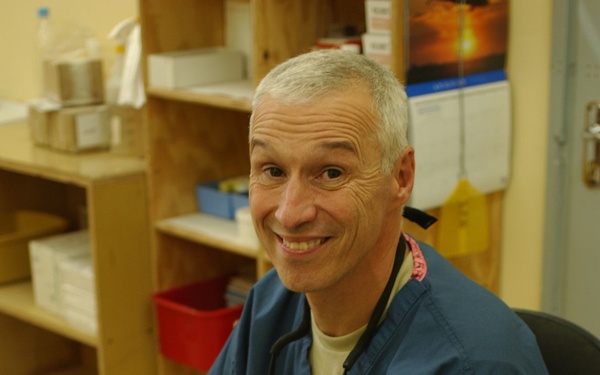 Anaconda dentist rules the waves