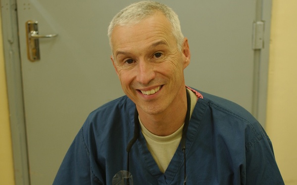 Anaconda dentist rules the waves