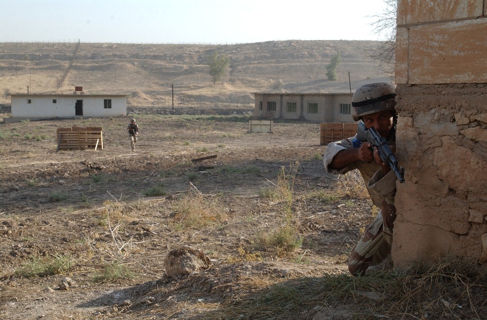 Iraqi Security Forces Wear Badge of Success