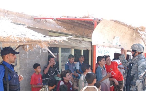 1-66th Armor Regt., IPs Look for Local Recruits