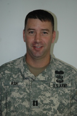 Army captain puts a life ahead of his own