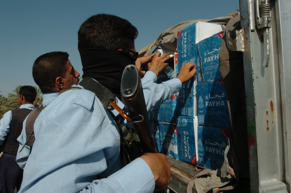 Iraqi forces man TCP