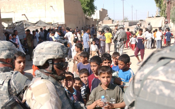 IPs, MND-B Soldiers conduct MedOp in Assyria