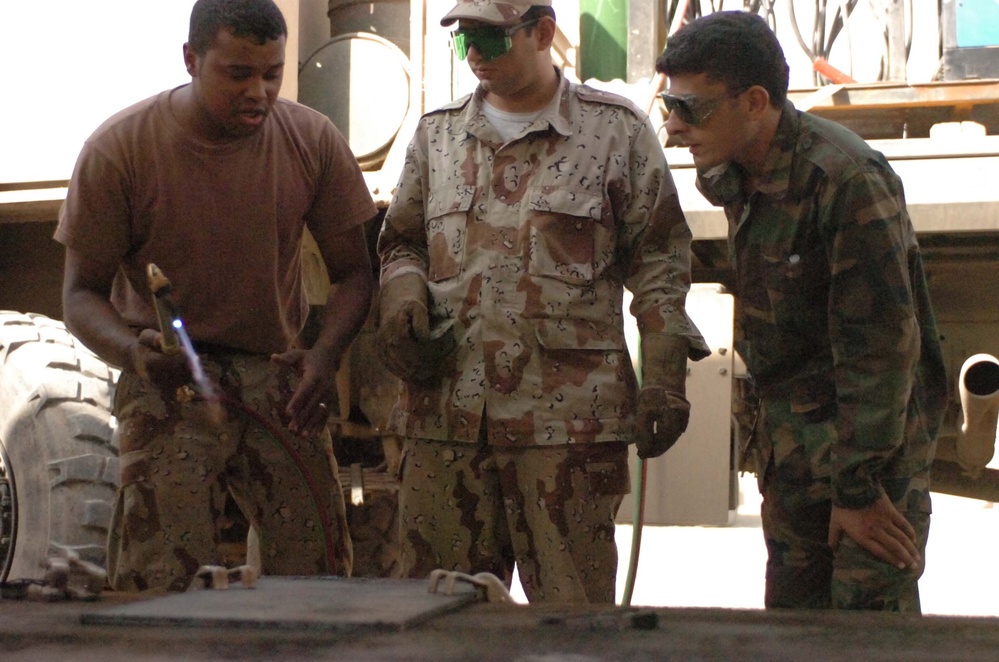 soldiers learn basic welding skills