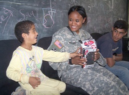 MND-B Soldiers provide aid to Baghdad citizens