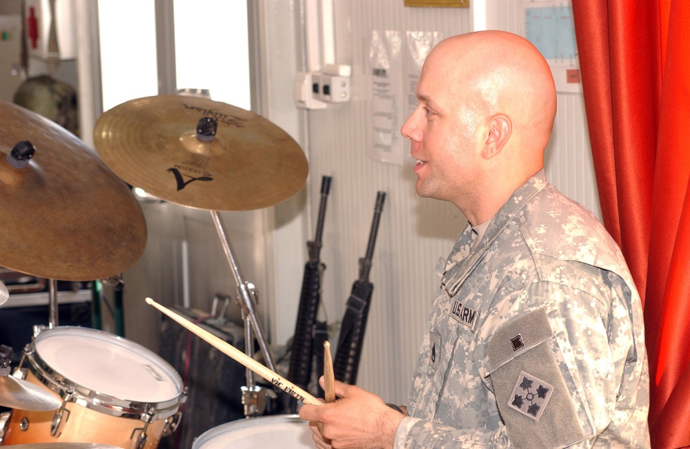 4th Inf. Div. Band's &quot;Groove Coalition&quot; Jazz Quartet Gives Final Performanc