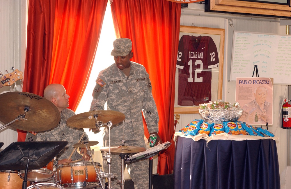4th Inf. Div. Band's &quot;Groove Coalition&quot; Jazz Quartet Gives Final Performanc