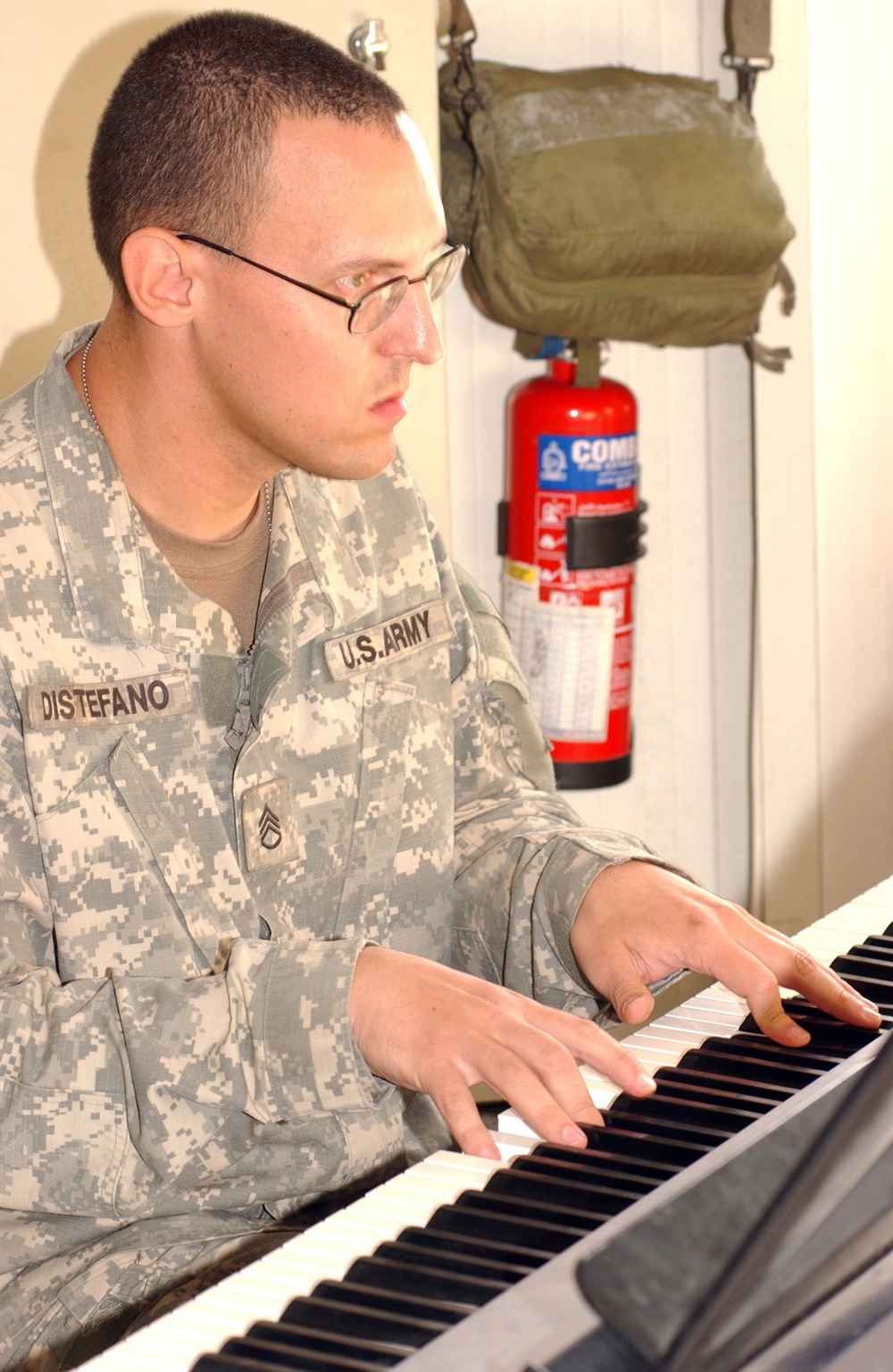 4th Inf. Div. Band's &quot;Groove Coalition&quot; Jazz Quartet Gives Final Performanc