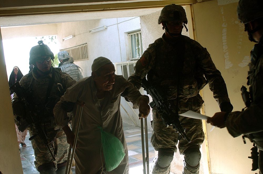 IA, 506th RCT Conduct Medical Operations in East Baghdad