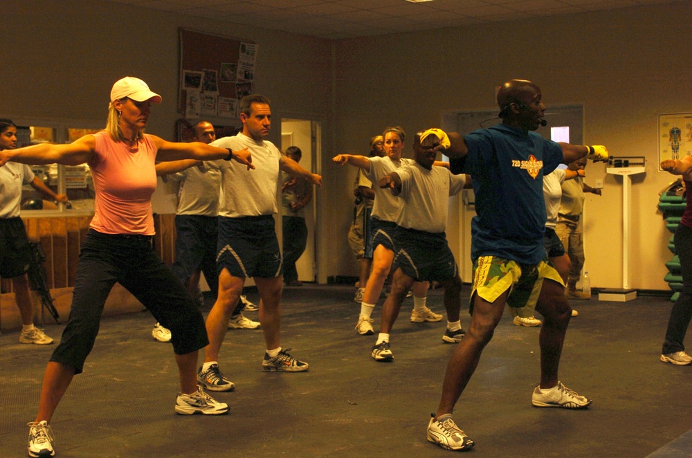 Billy Blanks teaches Tae Bo to soldiers