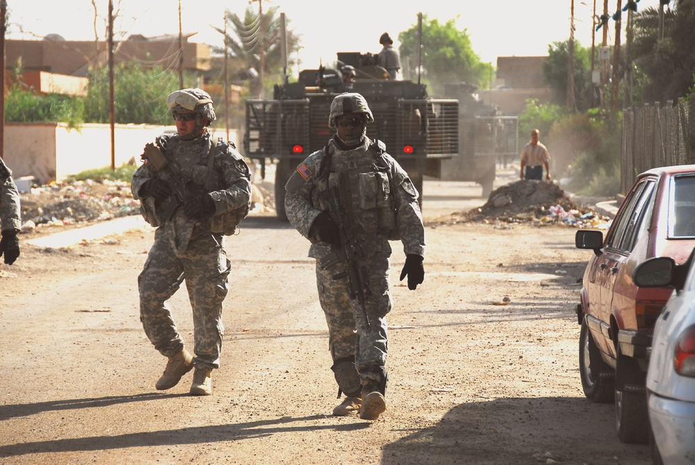 MND-B Soldiers Assist Iraqi Army in Ghazaliyah Medop