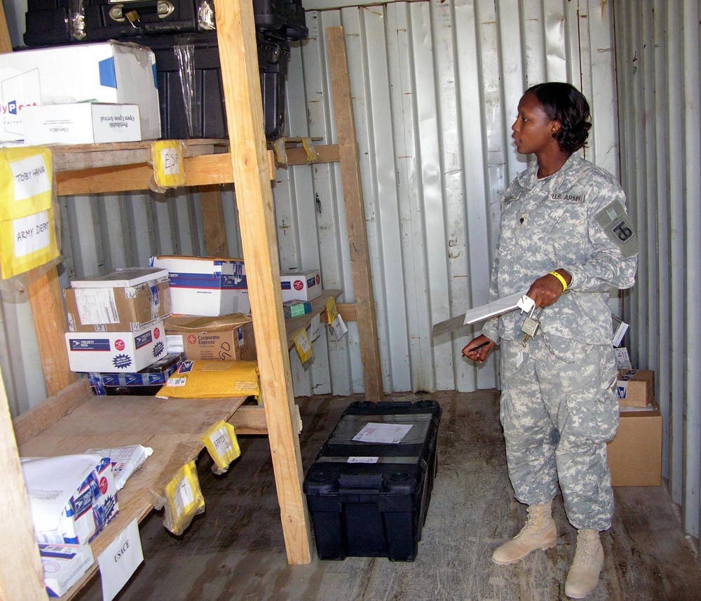 Postal Unit Makes Getting Mail Easier for Soldiers