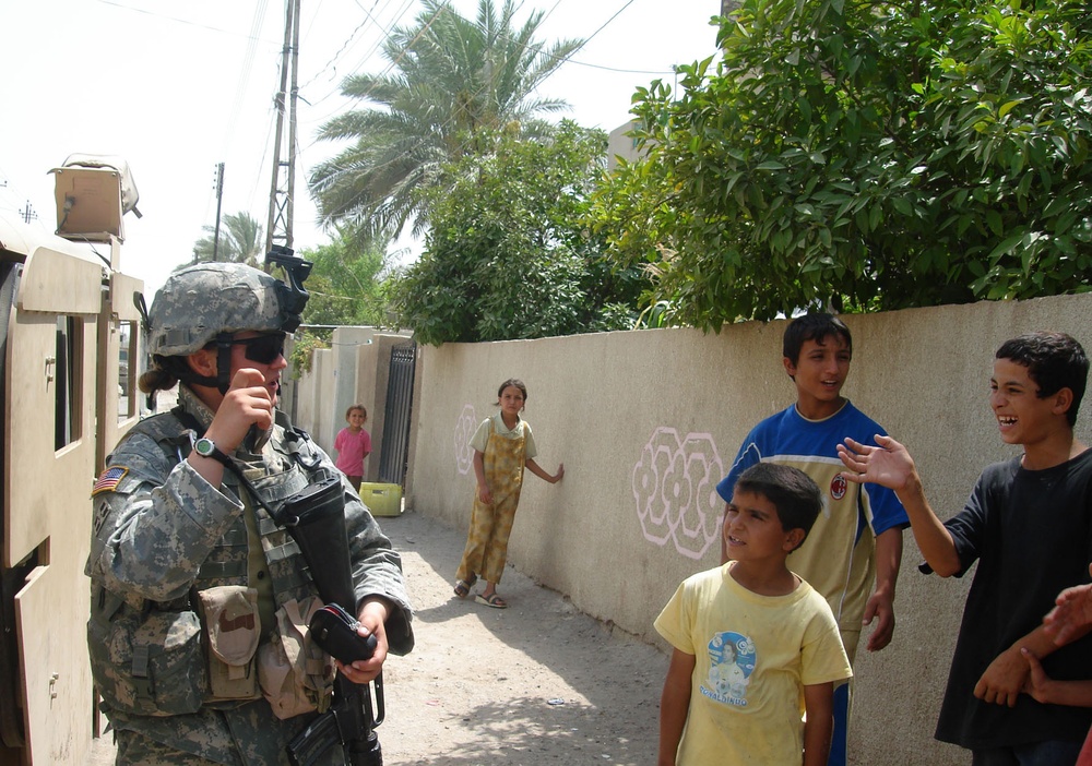 704th Support Bn. Soldiers Use Female Search Teams in Support of Operation