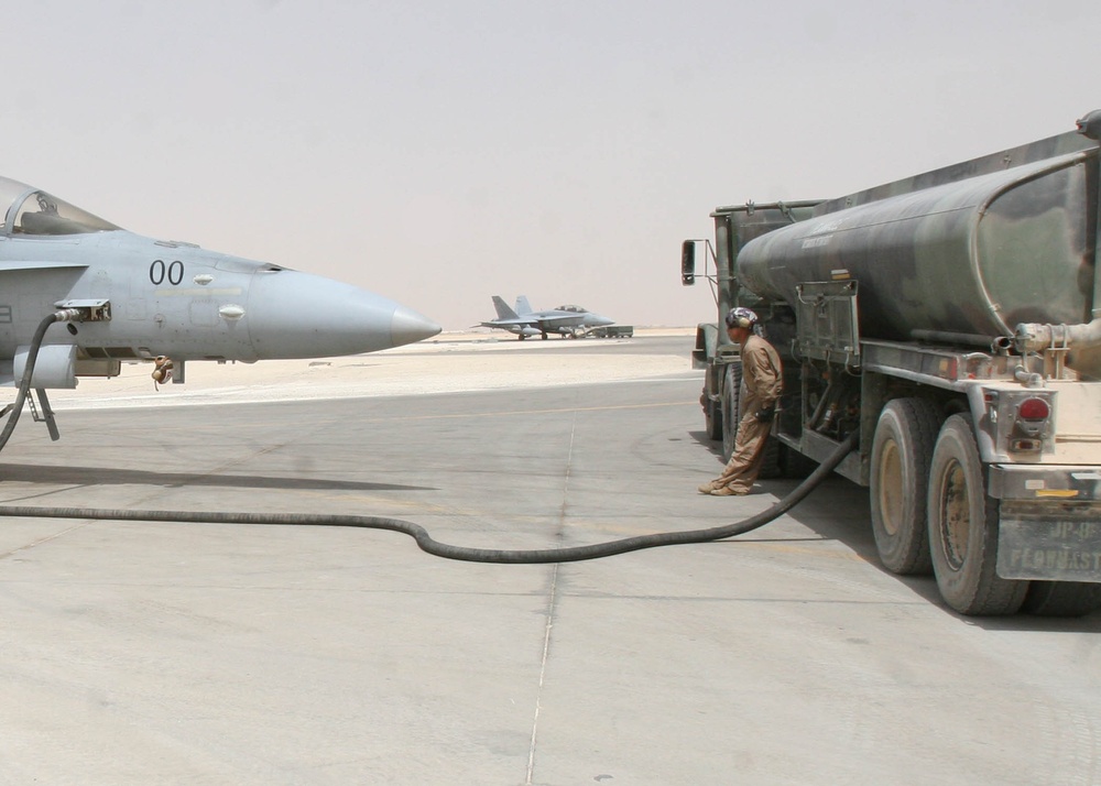 Gas station on wheels keeps flight line operations going at Al Asad