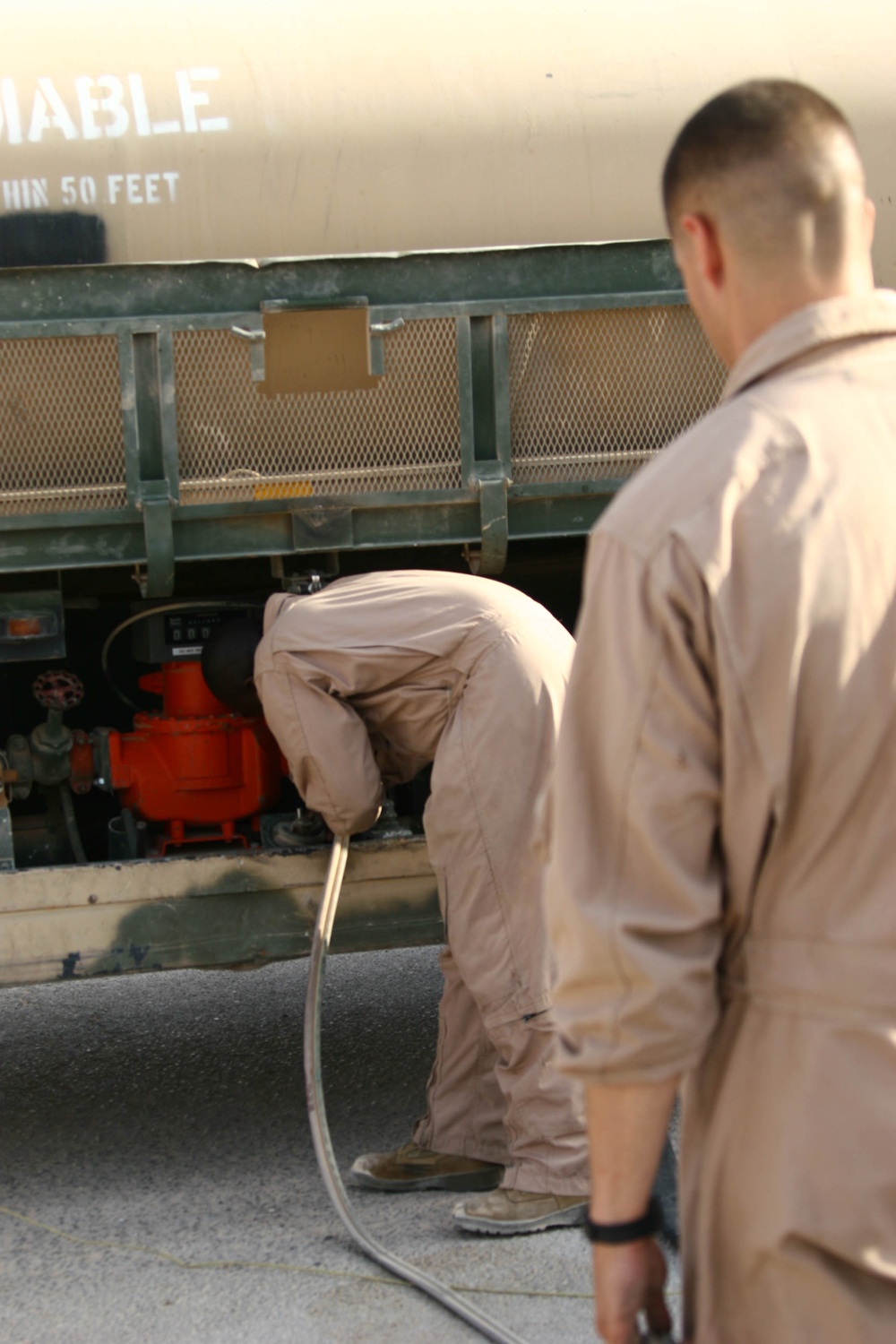 Gas station on wheels keeps flight line operations going at Al Asad