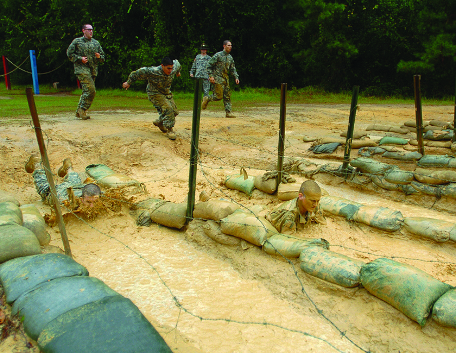 Soldiers Overcome Obsticle Course at Basic Training