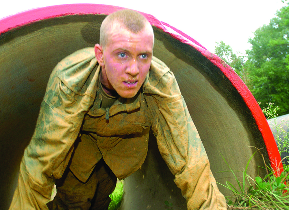 Soldiers Overcome Obsticle Course at Basic Training