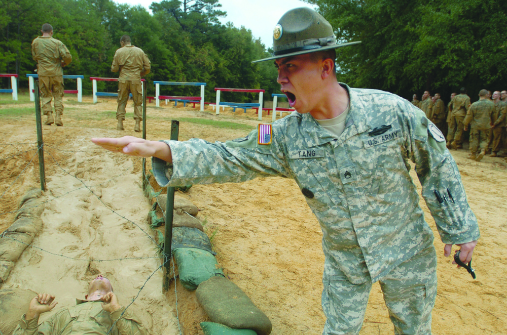 Soldiers Overcome Obsticle Course at Basic Training