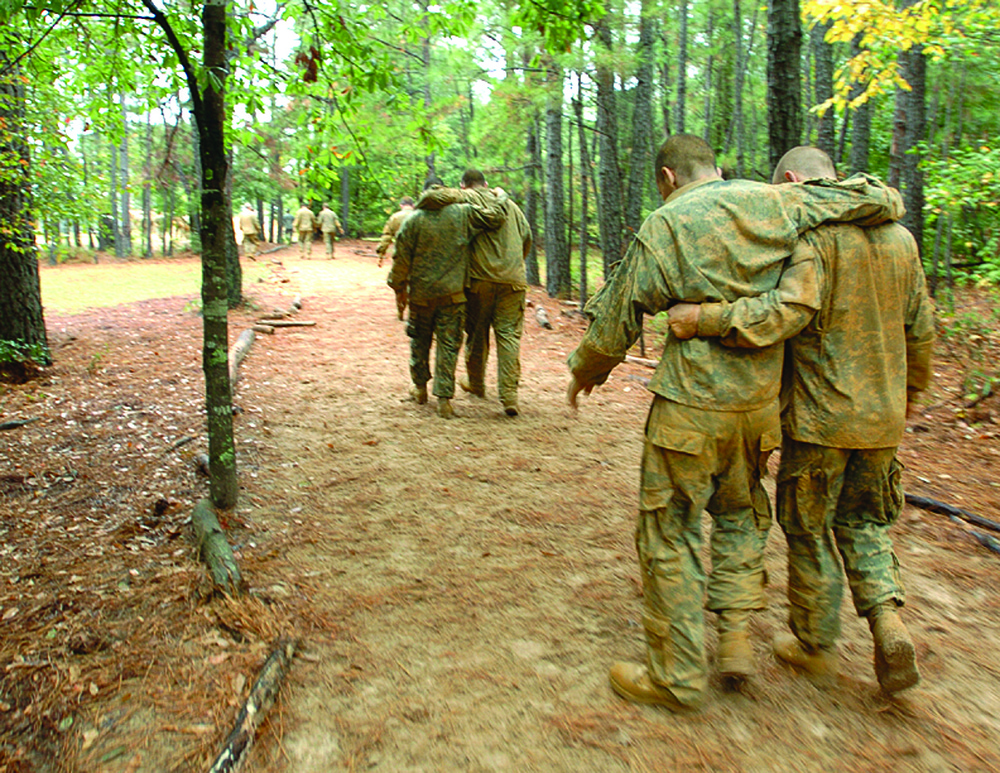 Soldiers Overcome Obsticle Course at Basic Training