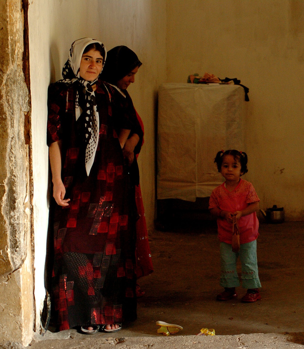 Civil Affairs Soldiers Help Students, Visit Displaced Kurds From 'Anfal' Ca