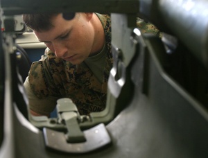 Maintenance Companies Keep Marines Moving