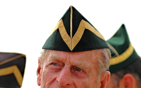 Duke of Edinburgh visits British Army in Iraq