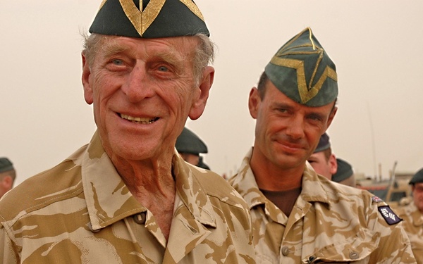 Duke of Edinburgh visits British Army in Iraq