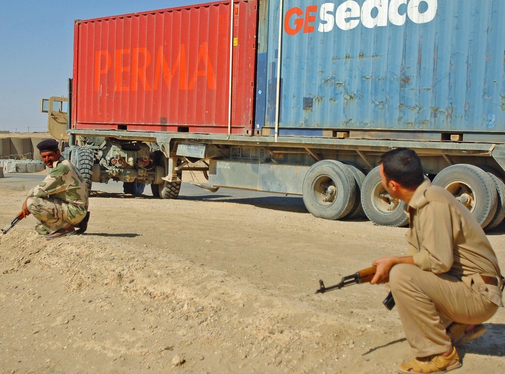 Soldiers Work With Marines to Support ISF