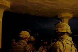 Iraqi Soldiers and U.S. Paratroopers Conduct Joint Operation Near Tikrit
