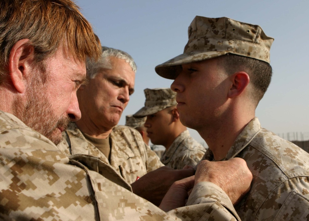 Marine leader visits many, recognizes a few