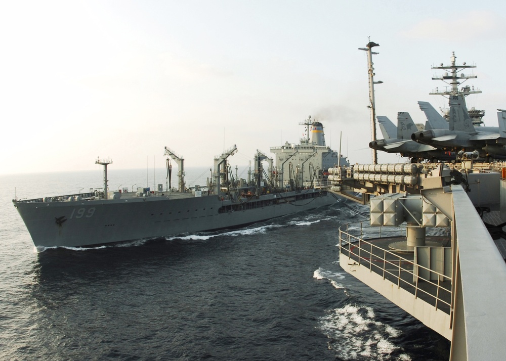 USS Dwight D. Eisenhower (CVN 69)