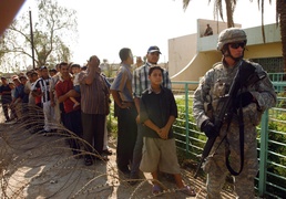 Iraqi Army, MND-B Soldiers Provide Medical Care to Citizens of Al Forat