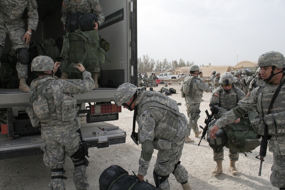 2nd BCT, 1st Inf. Div. Arrives in Baghdad