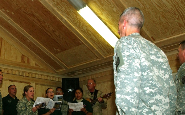 Servicemen celebrate freedom, remember fallen at Afghanistan Veterans' Day