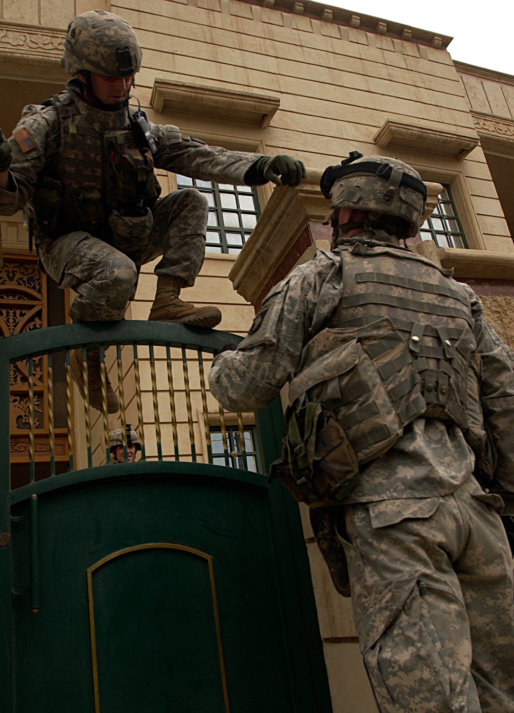 4th Platoon patrols Al Dora