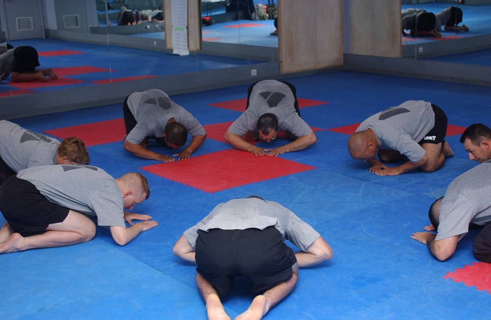 Aikido class teaches self-defense, focus