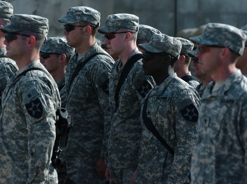 Stryker Soldiers Receive Awards