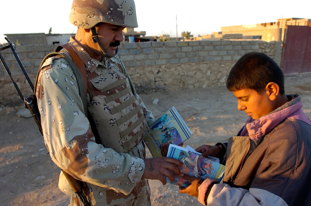 Iraqi Army, 1-505 Bring Security to Sulihiyah