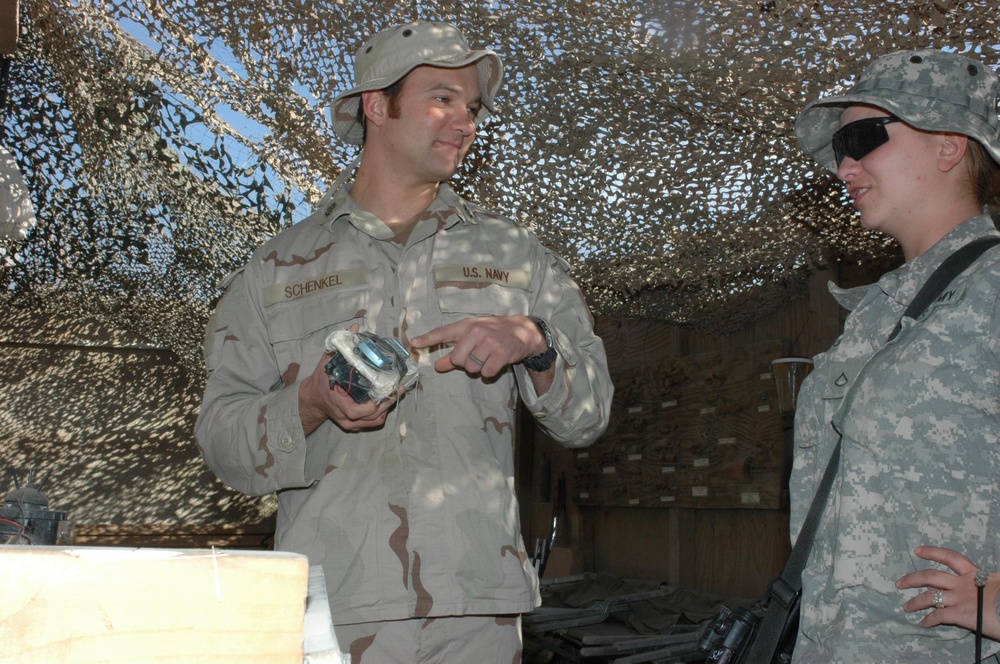 15th BSB Serves as 'Guardian Angels' to Navy EOD Team