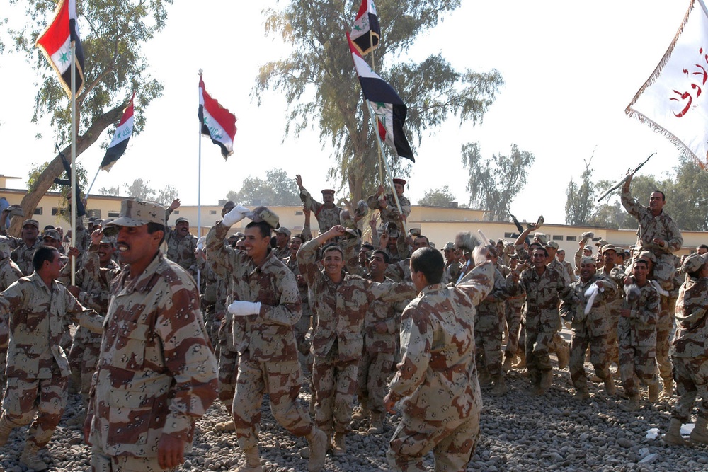 Iraqi Army graduates 500 new troops