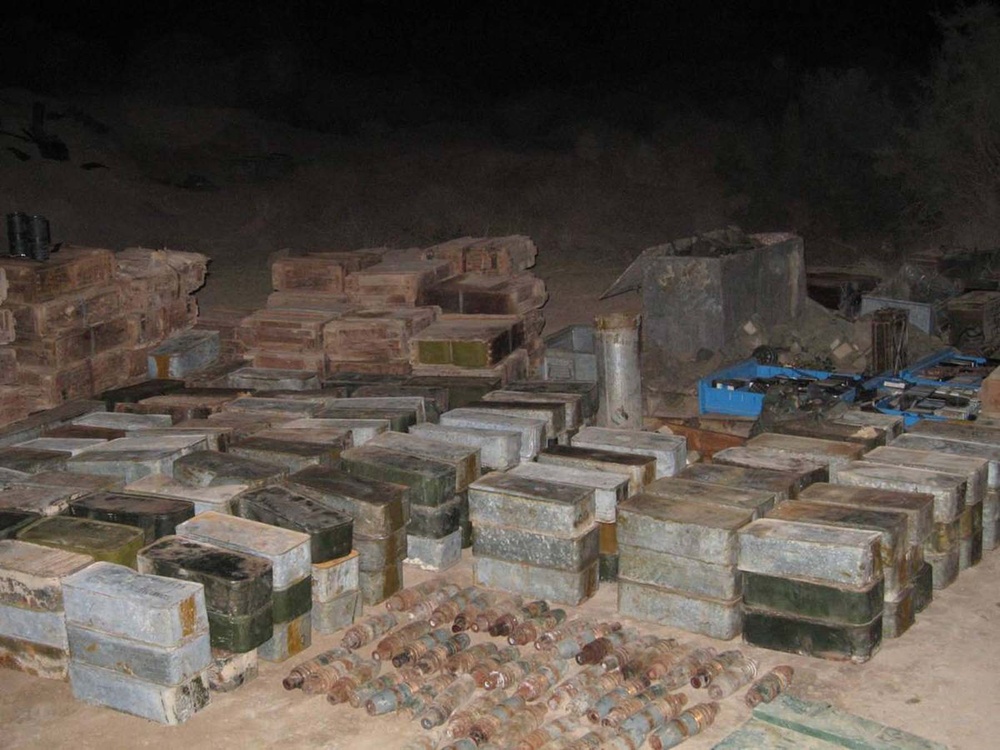Paratroopers Disrupt Violence in Turki Village
