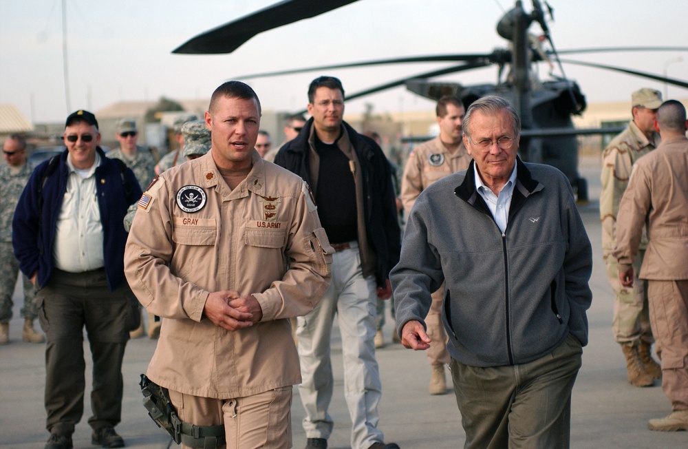 Rumsfeld Visits Troops on Farewell Visit