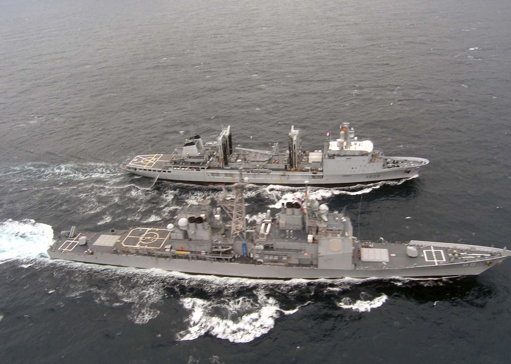 USS Anzio performs replenishment mission