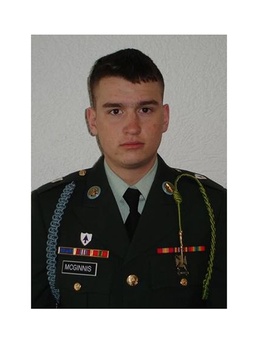 Hero sacrifices himself saving fellow Soldiers